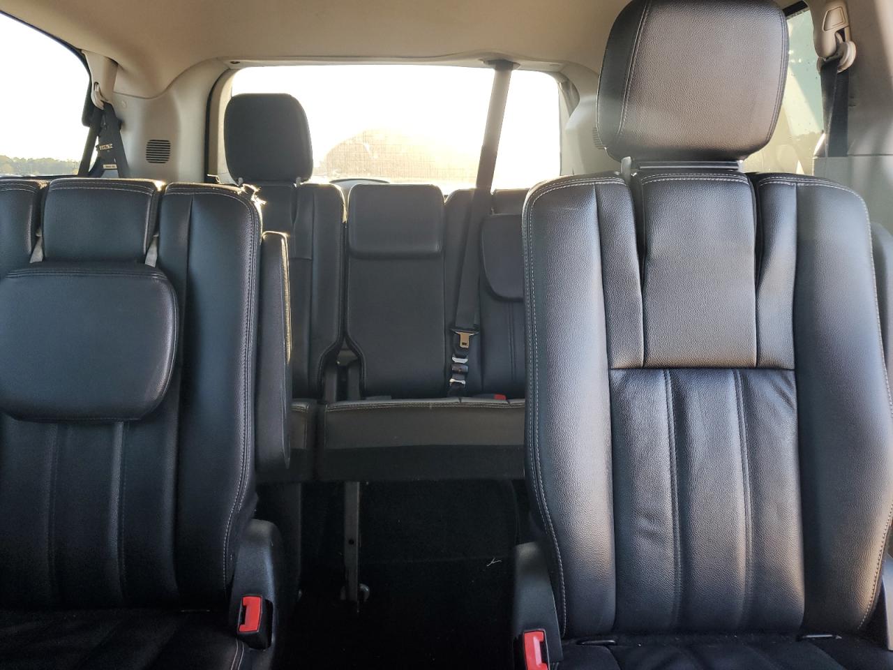 2014 Chrysler Town & Country Touring VIN: 2C4RC1BG5ER144431 Lot: 90637905