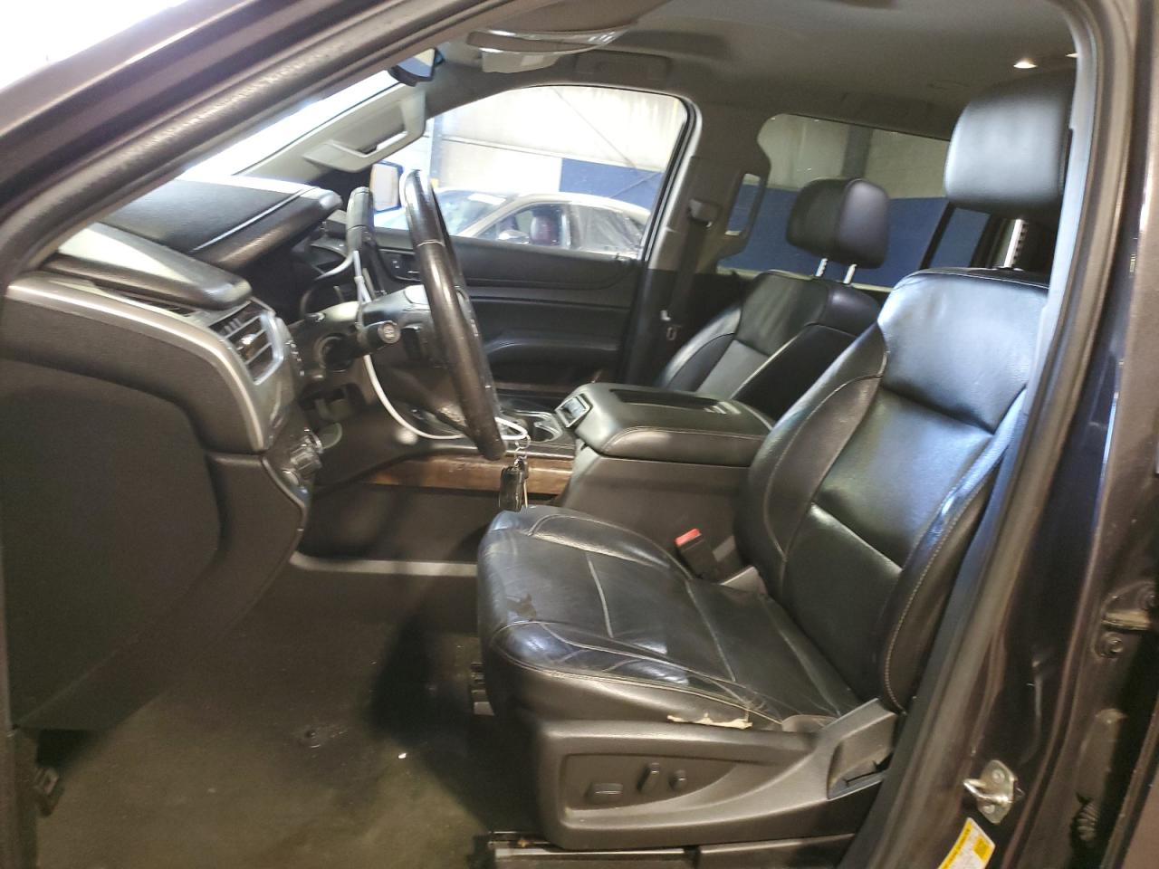 2018 Chevrolet Suburban K1500 Lt VIN: 1GNSKHKC6JR105204 Lot: 84555315