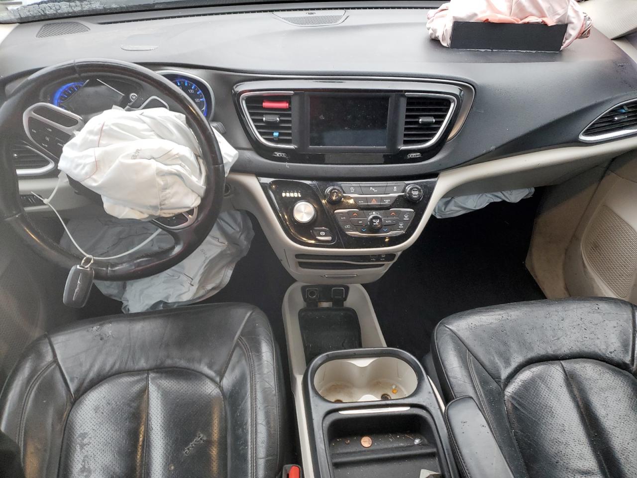 2020 Chrysler Pacifica Touring L VIN: 2C4RC1BG1LR109608 Lot: 82746295