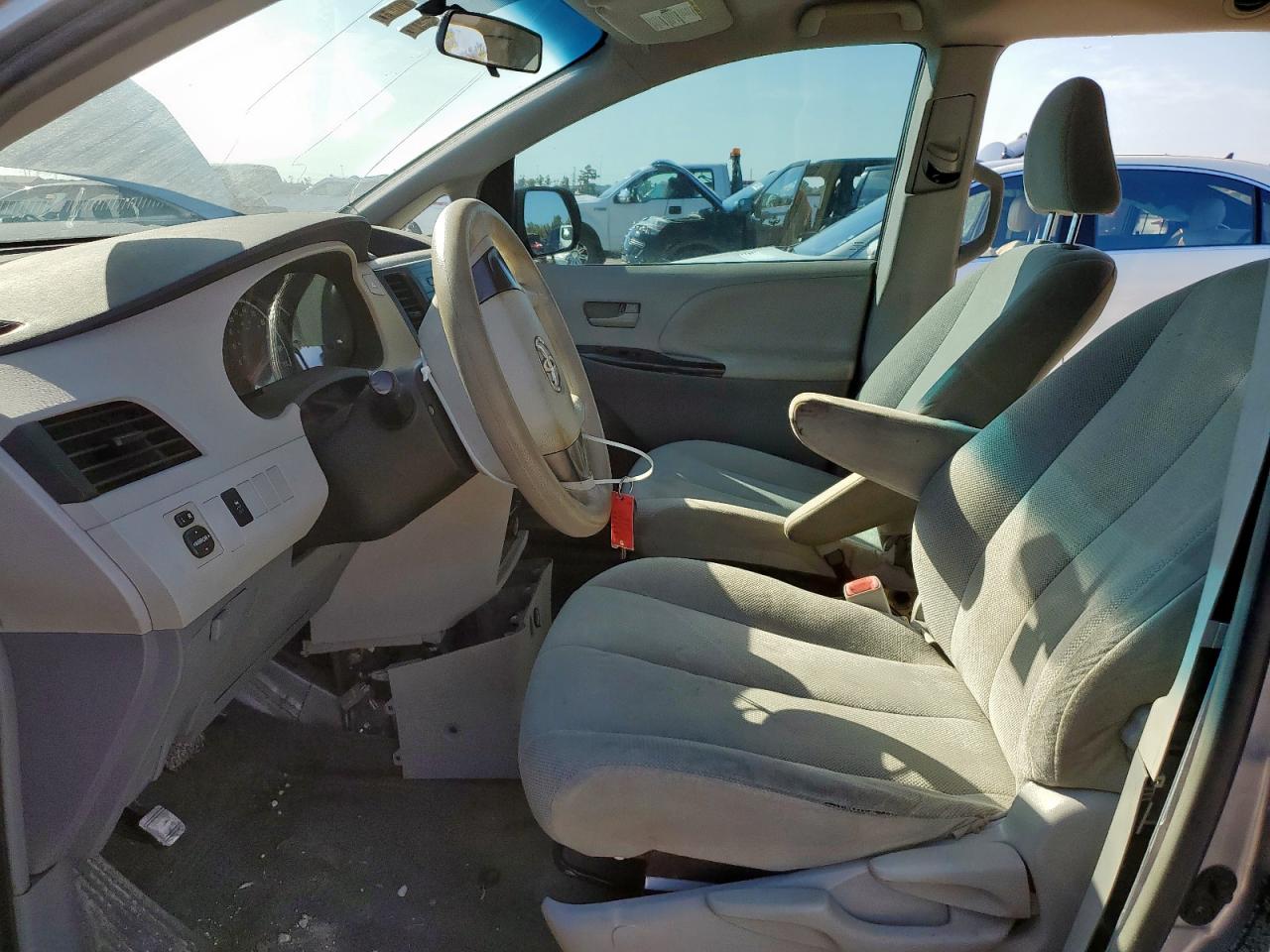 2013 Toyota Sienna VIN: 5TDZK3DC4DS296263 Lot: 85862055