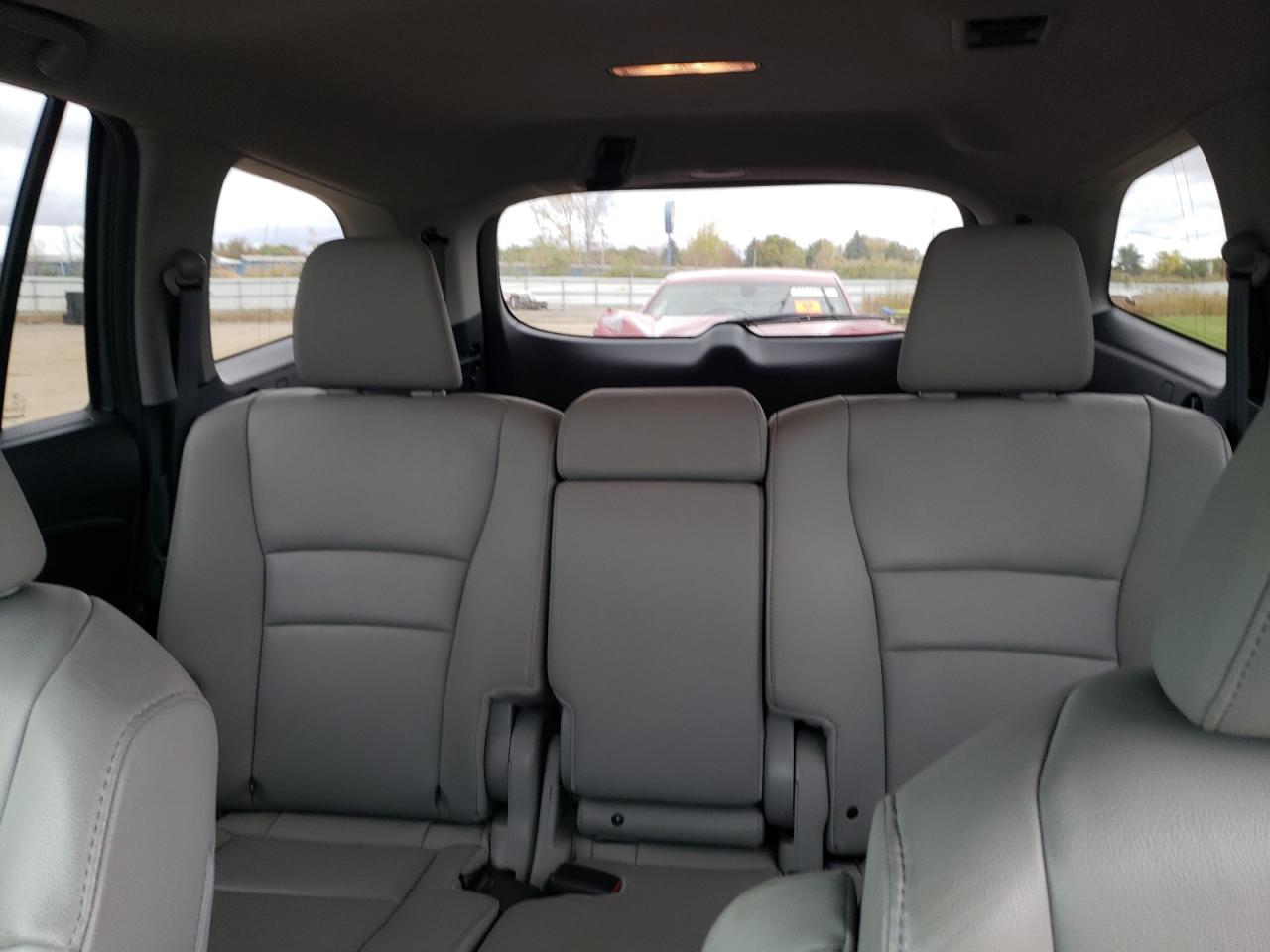 2017 Honda Pilot Exln VIN: 5FNYF6H72HB023699 Lot: 82439425