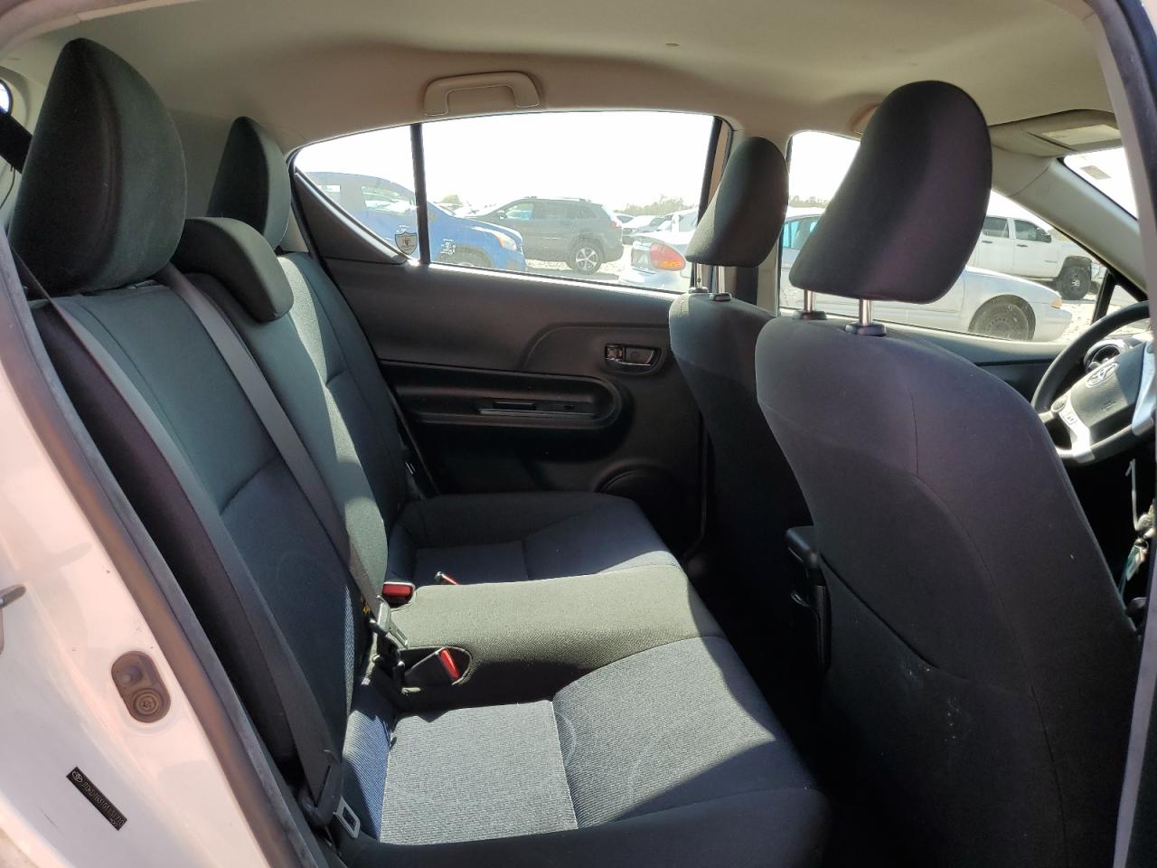 2016 Toyota Prius C VIN: JTDKDTB31G1131710 Lot: 81973225