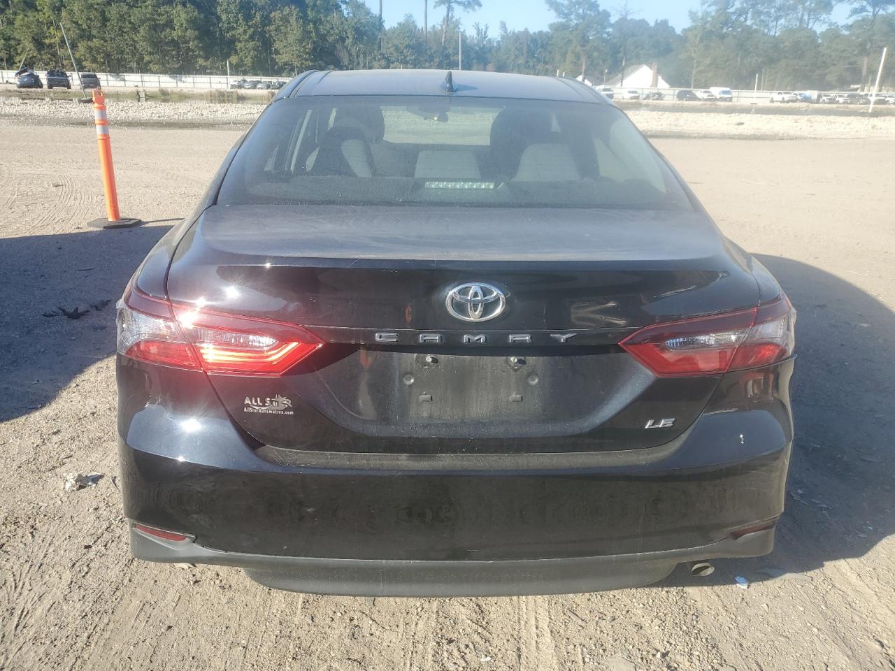 2021 Toyota Camry Le VIN: 4T1C11AK2MU458312 Lot: 90942625