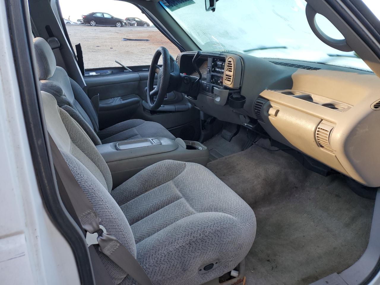 1996 Chevrolet Gmt-400 C1500 VIN: 1GCEC14MXTZ124468 Lot: 82597925