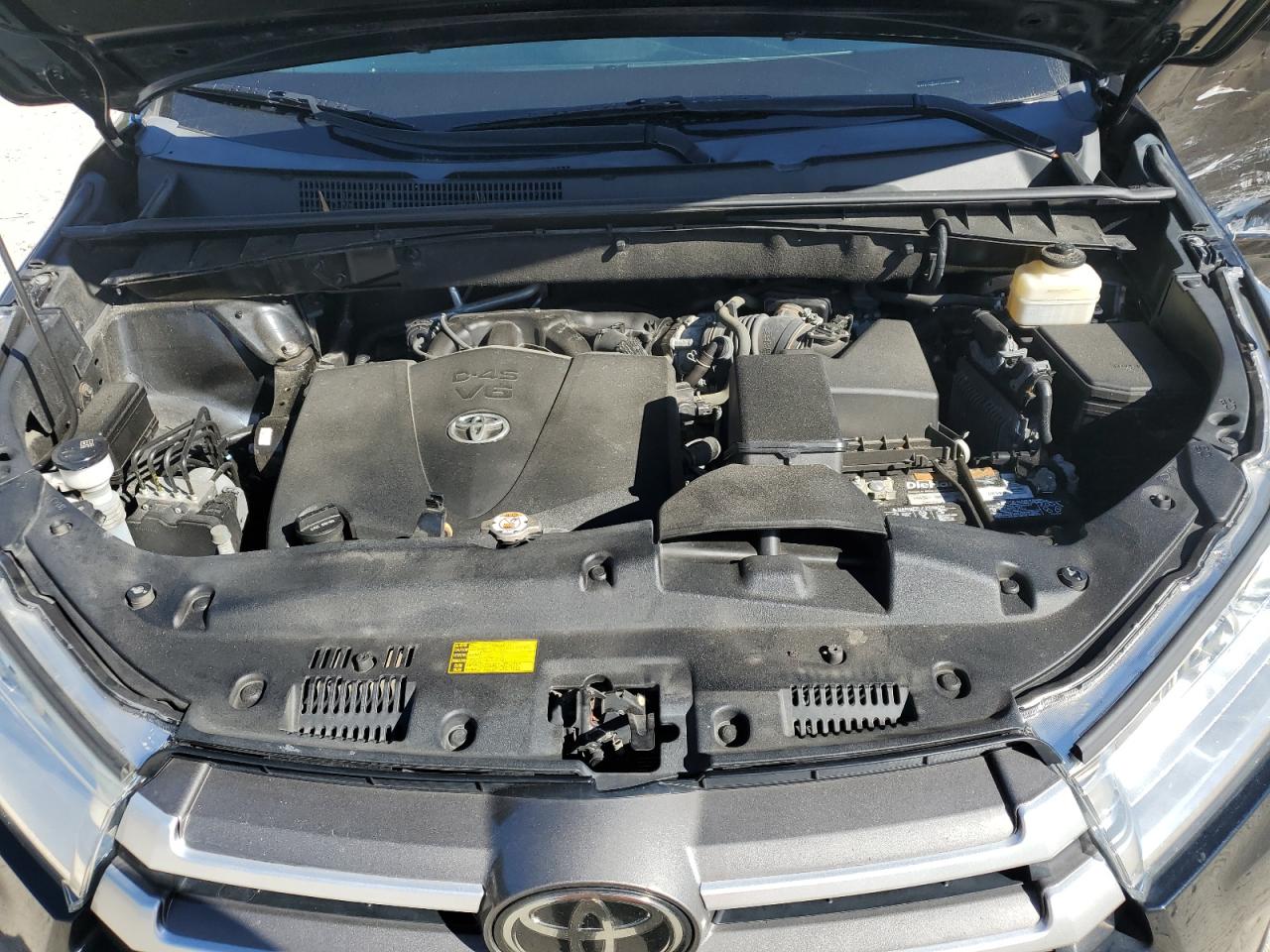 2018 Toyota Highlander Se VIN: 5TDJZRFH7JS538124 Lot: 82289125