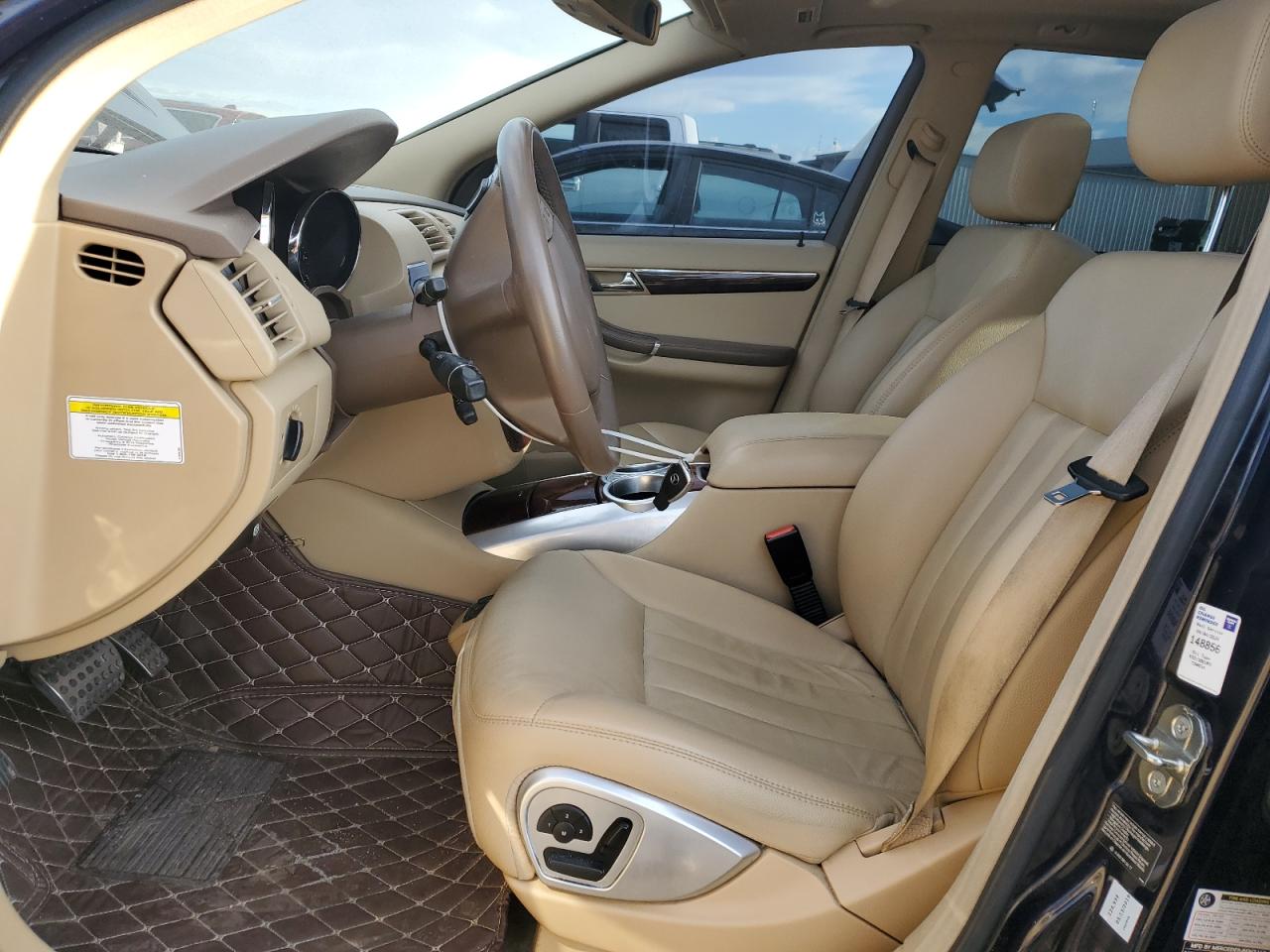 2006 Mercedes-Benz R 500 VIN: 4JGCB75E16A018235 Lot: 84808215