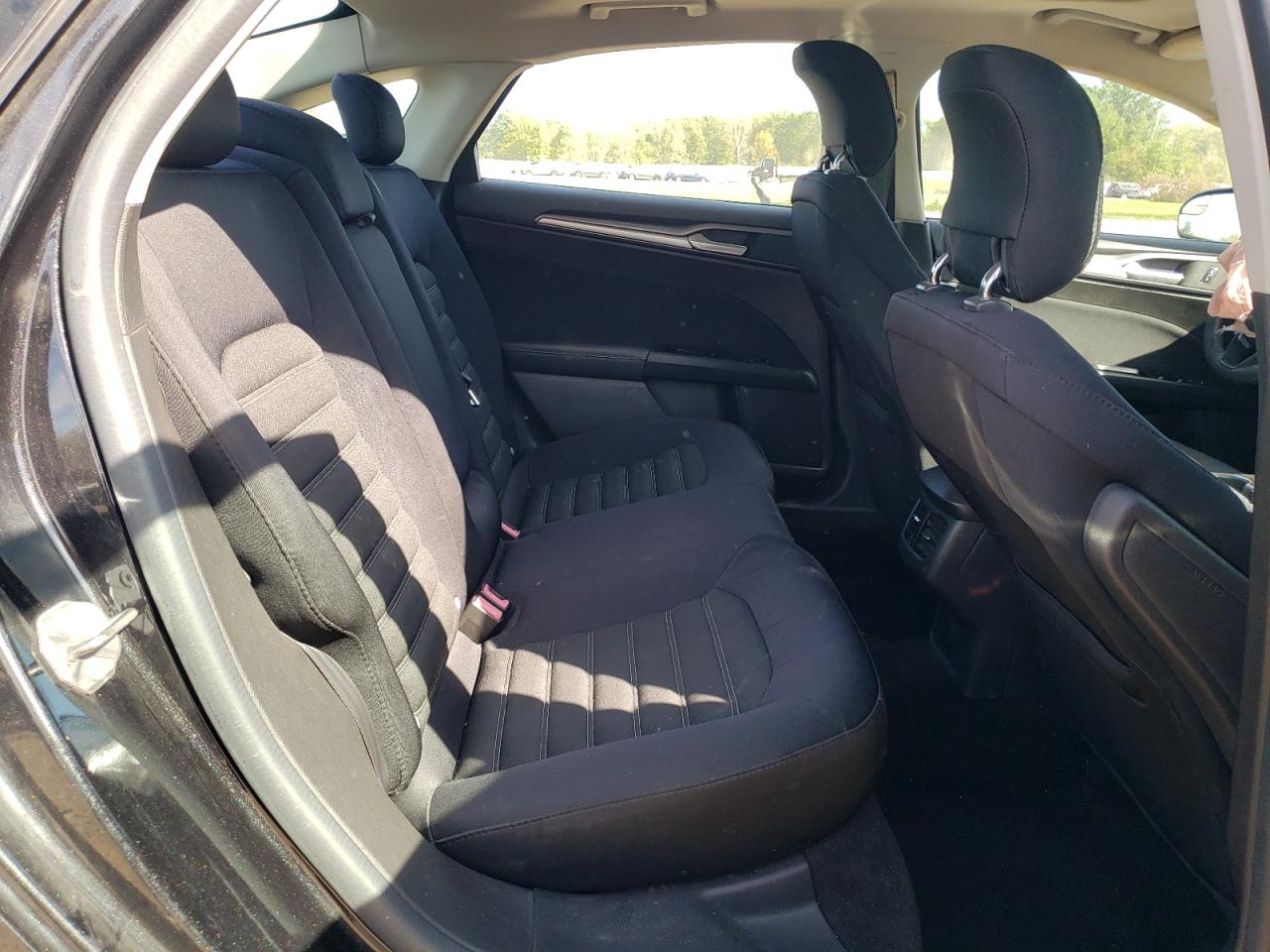 2014 Ford Fusion Se VIN: 3FA6P0HD8ER388072 Lot: 84970095