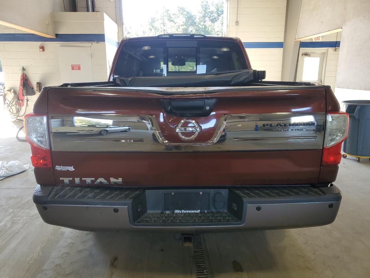 2017 Nissan Titan Sv VIN: 1N6AA1E64HN500128 Lot: 82186495