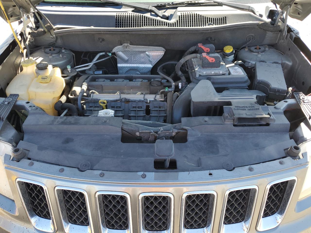 2012 Jeep Compass Sport VIN: 1C4NJCBA0CD618121 Lot: 84818275