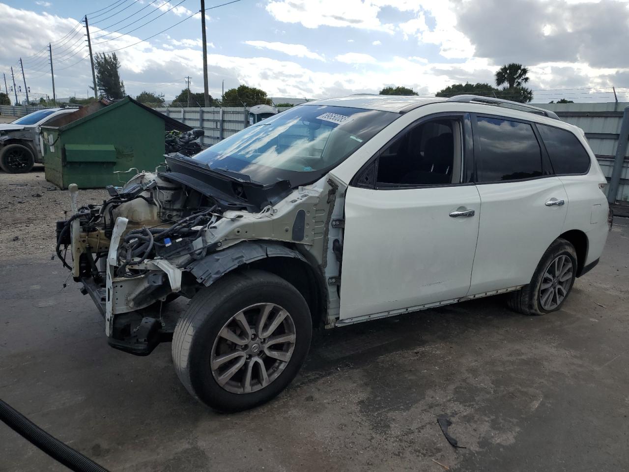 2016 Nissan Pathfinder S