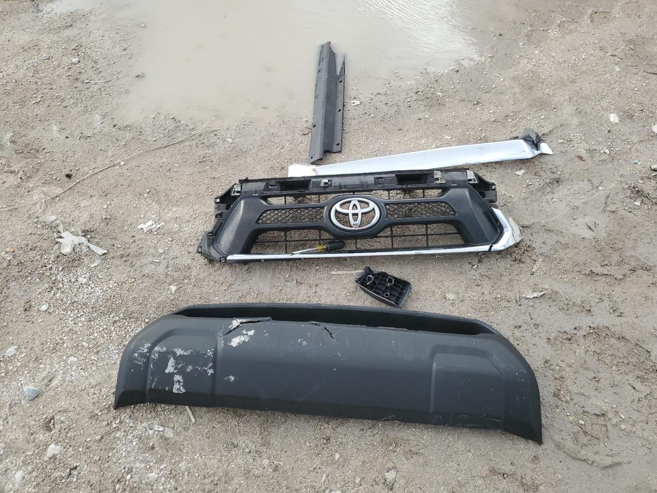 2013 Toyota Tacoma Double Cab Prerunner VIN: 5TFJU4GN9DX035604 Lot: 82253415