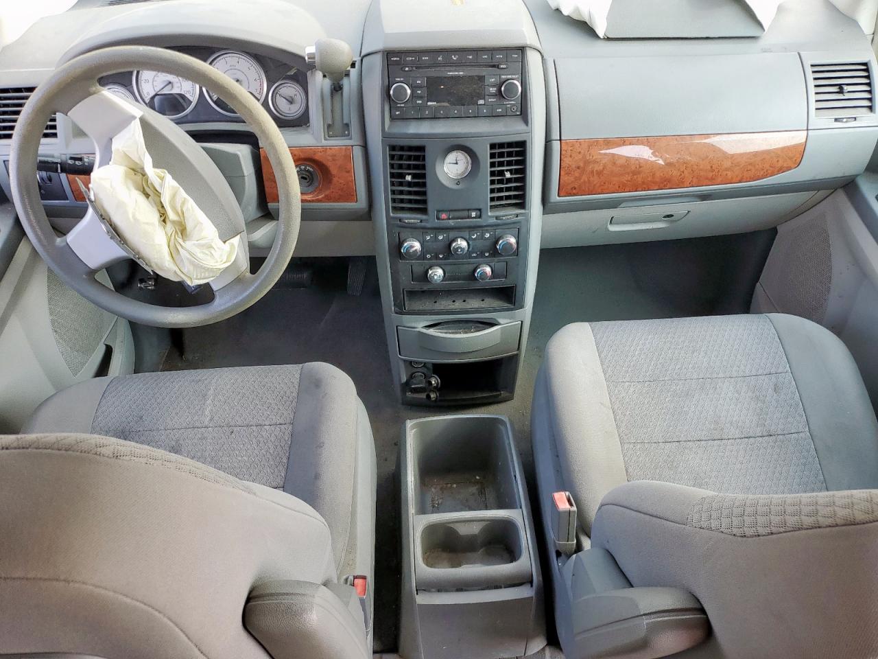 2008 Chrysler Town & Country Lx VIN: 2A8HR44H18R117984 Lot: 89521075