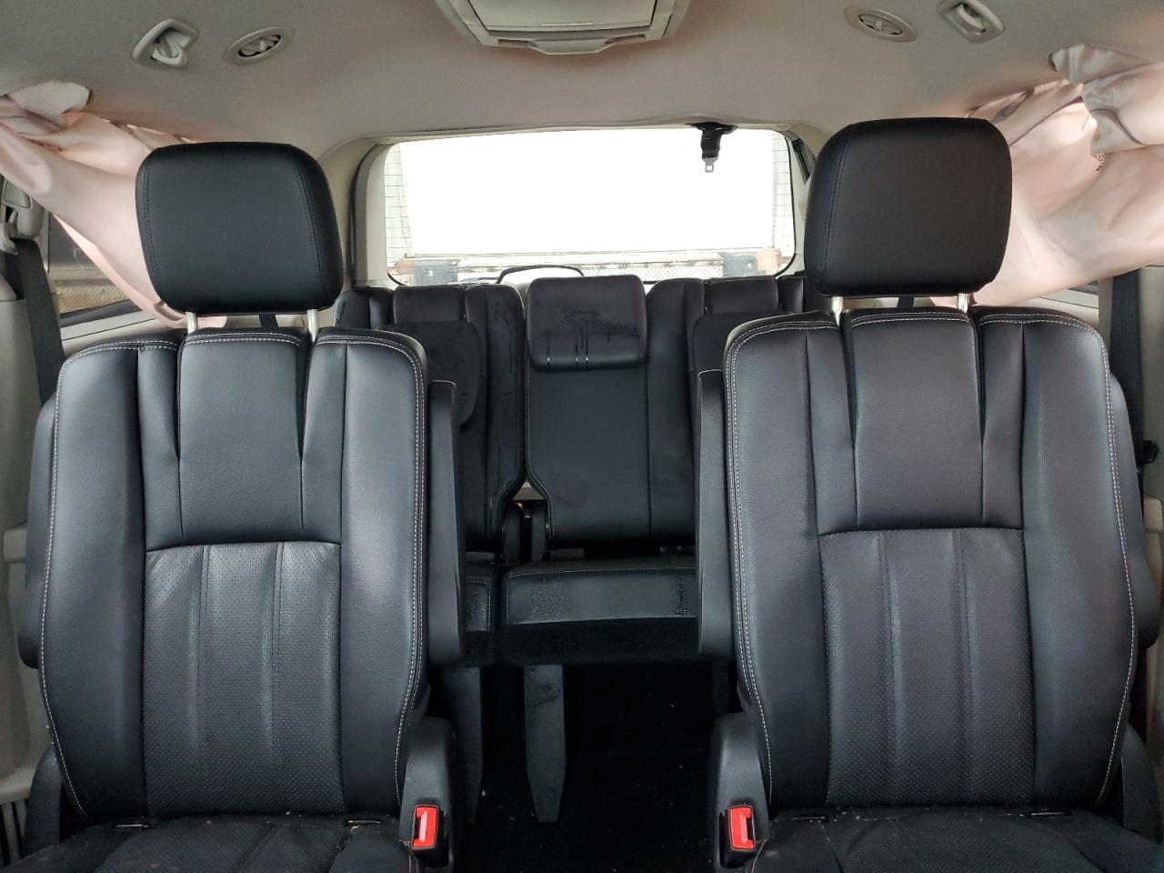 2014 Chrysler Town & Country Touring L VIN: 2C4RC1CG4ER235219 Lot: 85489715