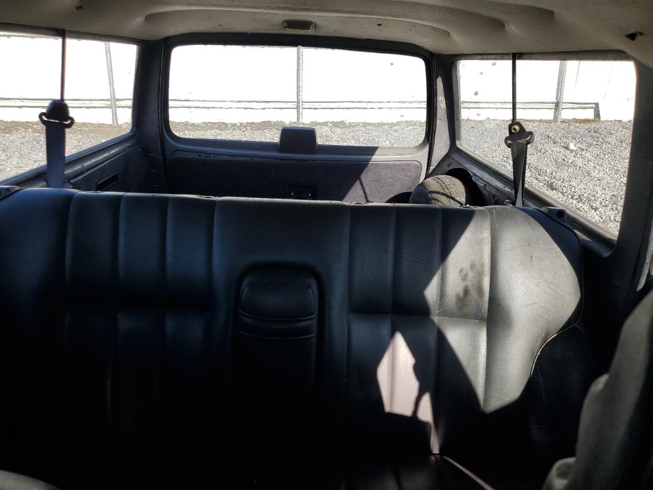 1990 Volvo 240 Base VIN: YV1AA885XL1866653 Lot: 85832325