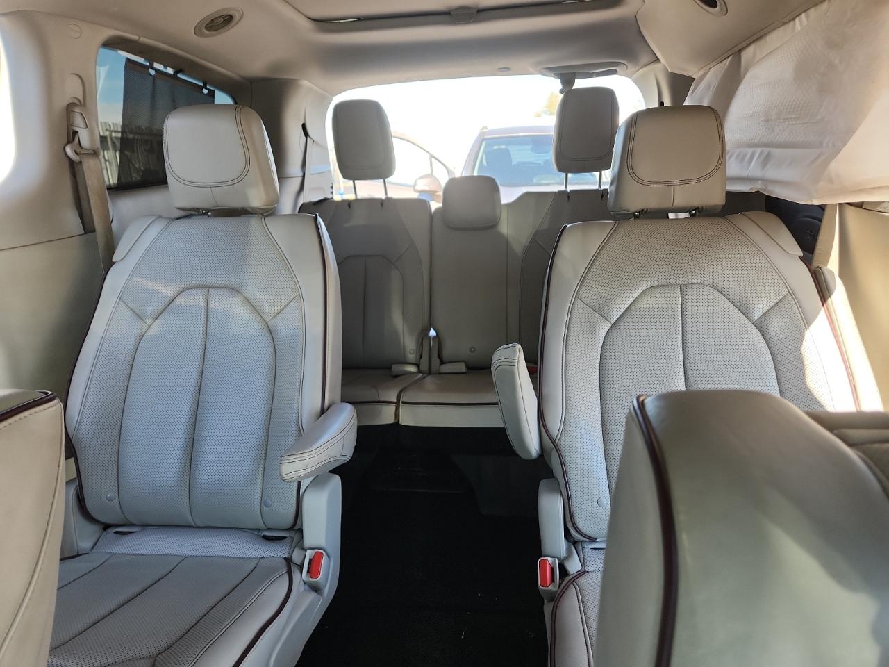 2017 Chrysler Pacifica Limited VIN: 2C4RC1GG5HR534622 Lot: 90335705