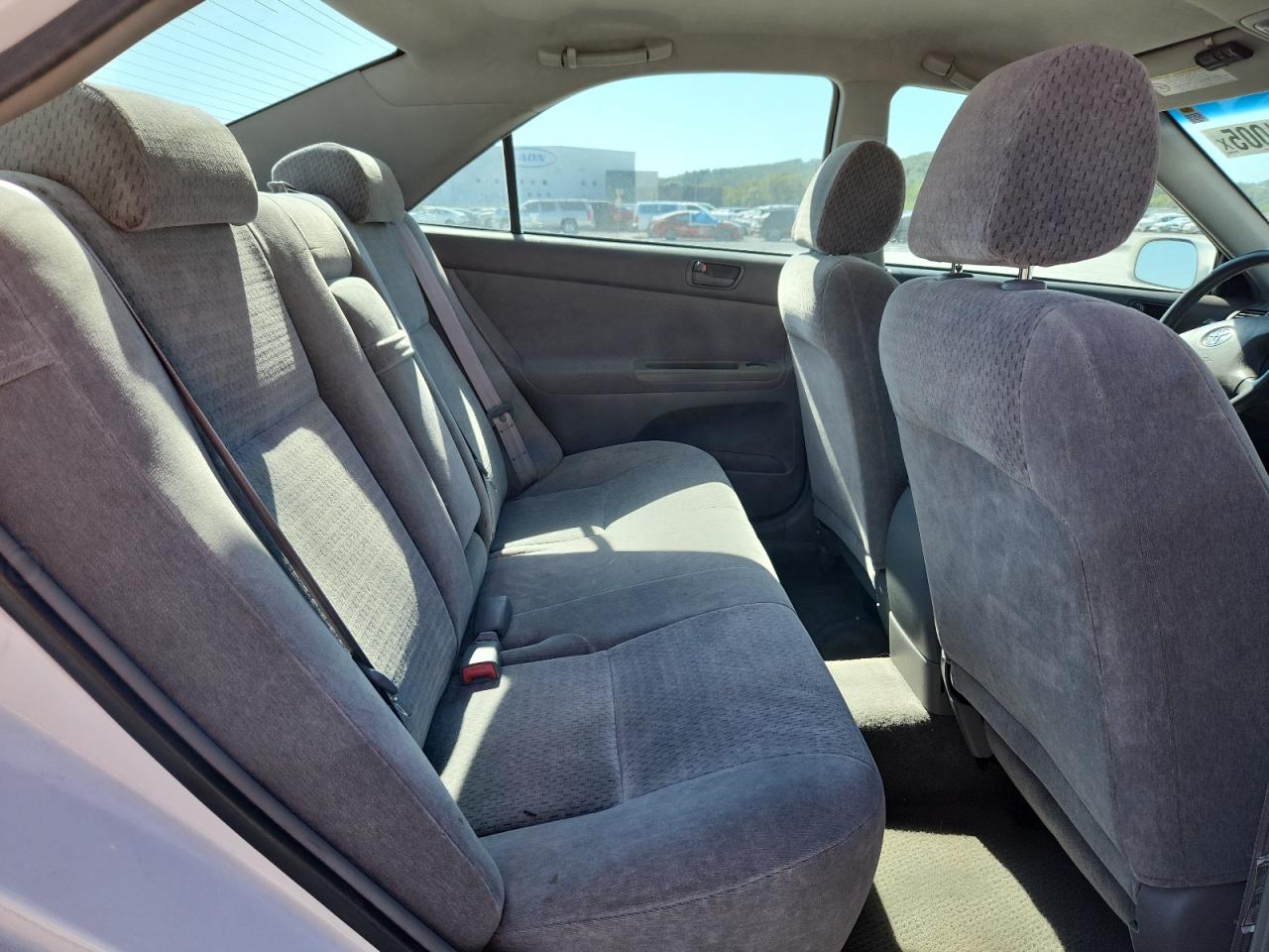 2002 Toyota Camry Le VIN: 4T1BE32K02U023165 Lot: 82441005