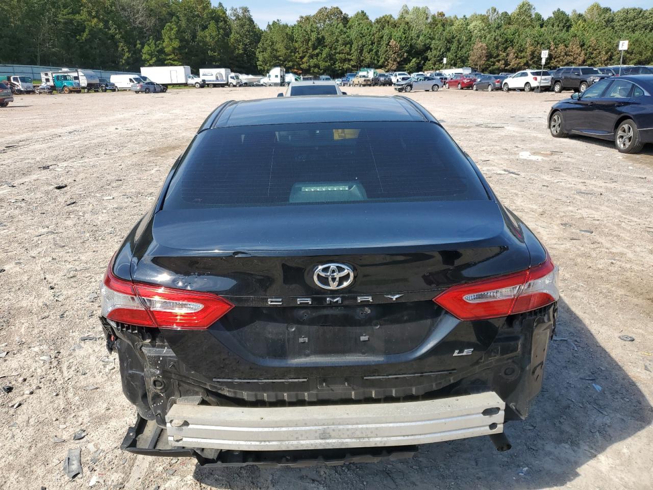 2018 Toyota Camry L VIN: 4T1B11HK8JU004398 Lot: 81216805