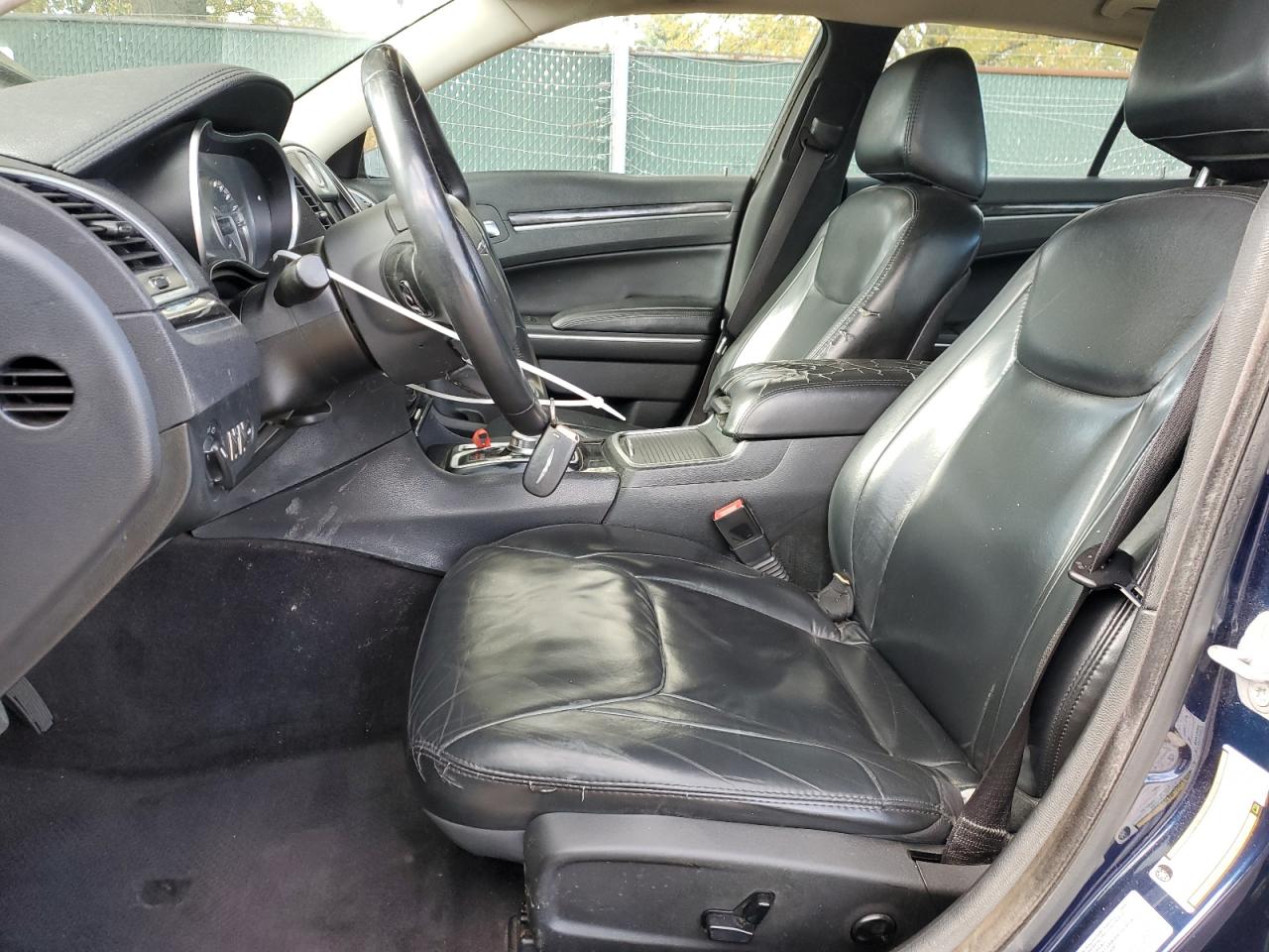 2016 Chrysler 300 Limited VIN: 2C3CCAAG7GH260637 Lot: 82737775