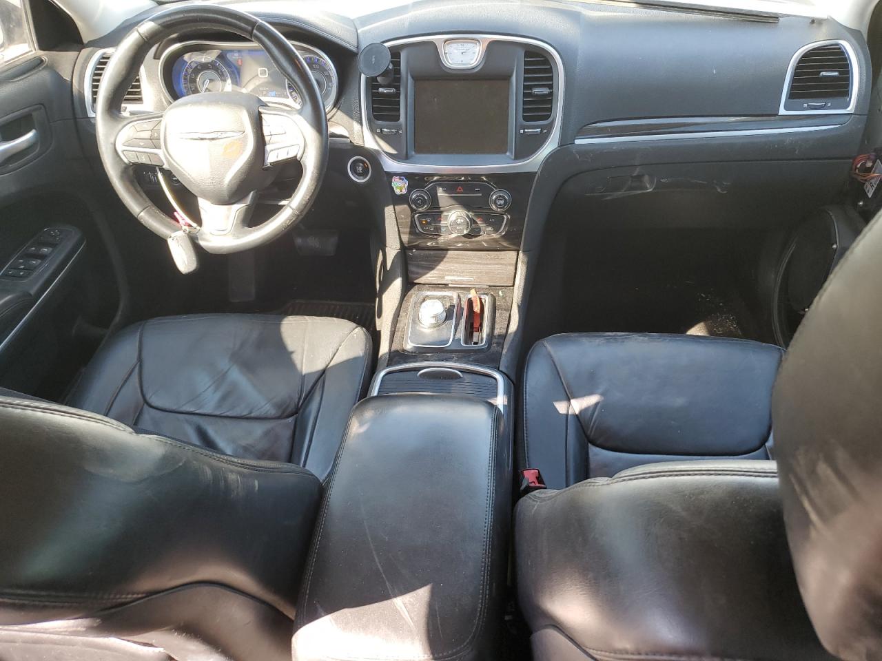 2015 Chrysler 300 Limited VIN: 2C3CCAAGXFH792608 Lot: 86544125