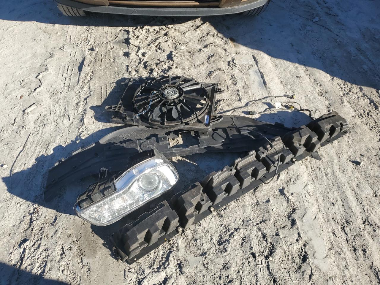 2018 Chrysler 300 Touring VIN: 2C3CCAAG4JH275247 Lot: 90110445