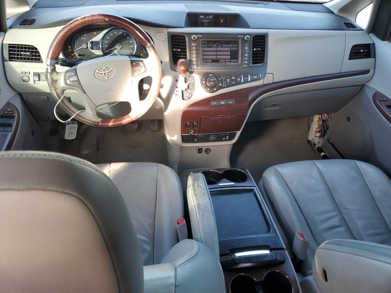 2011 Toyota Sienna Xle VIN: 5TDDK3DC6BS003504 Lot: 82208915