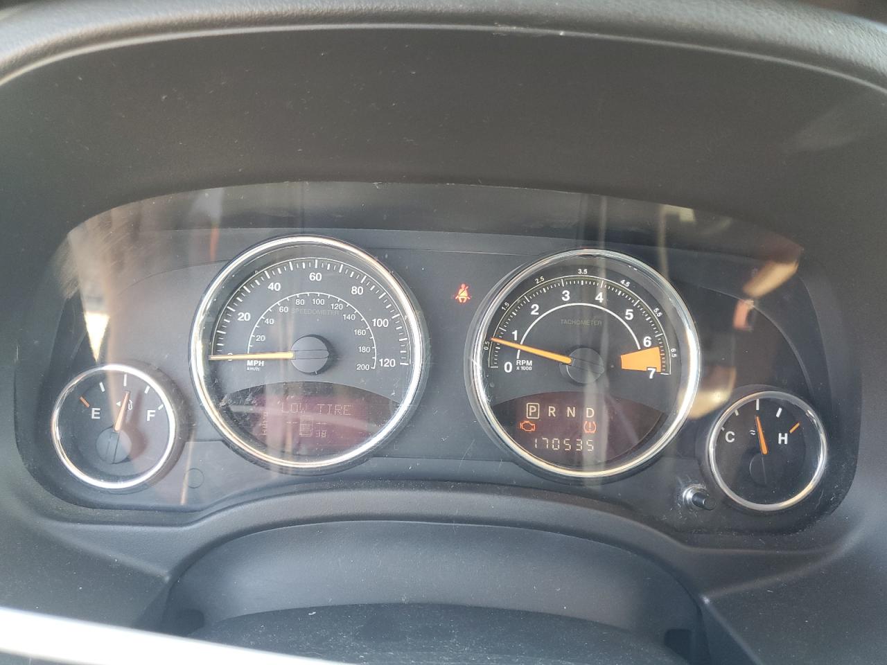 2014 Jeep Compass Limited VIN: 1C4NJDCB8ED602135 Lot: 86287855