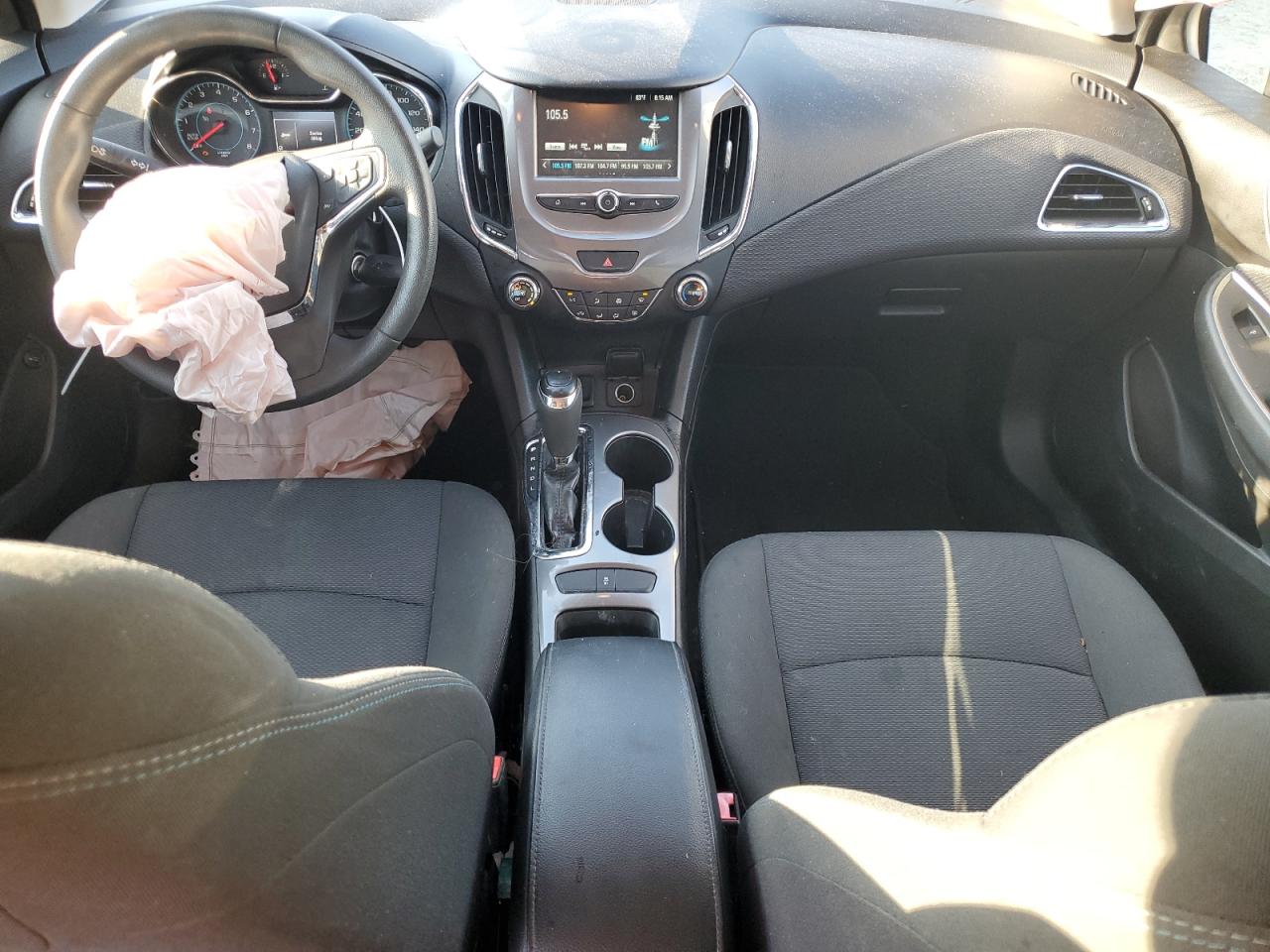 2018 Chevrolet Cruze Lt VIN: 1G1BE5SMXJ7170021 Lot: 84441075