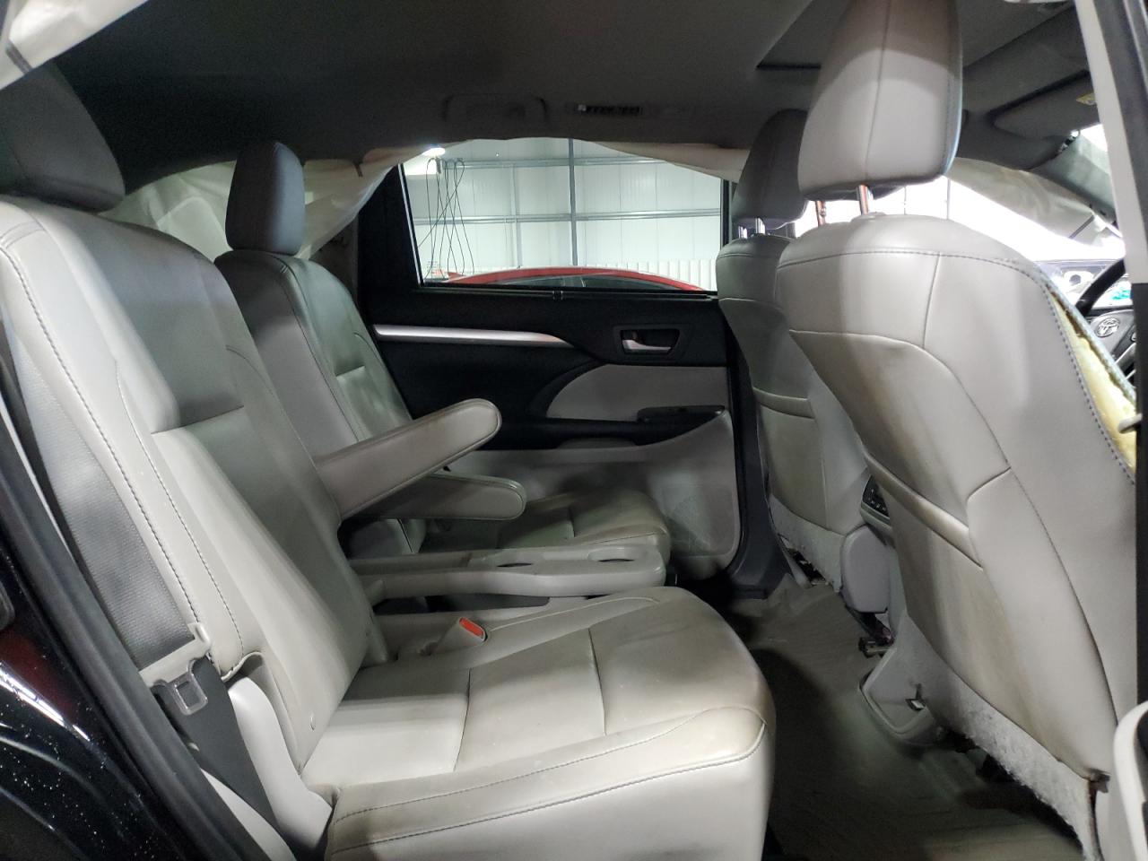 2016 Toyota Highlander Xle VIN: 5TDJKRFH4GS279590 Lot: 85645755