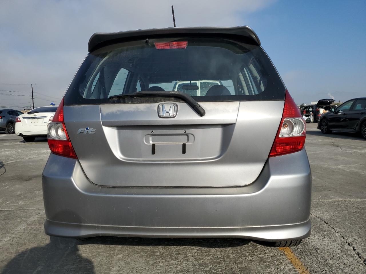 2007 Honda Fit S VIN: JHMGD38647S028183 Lot: 85389165