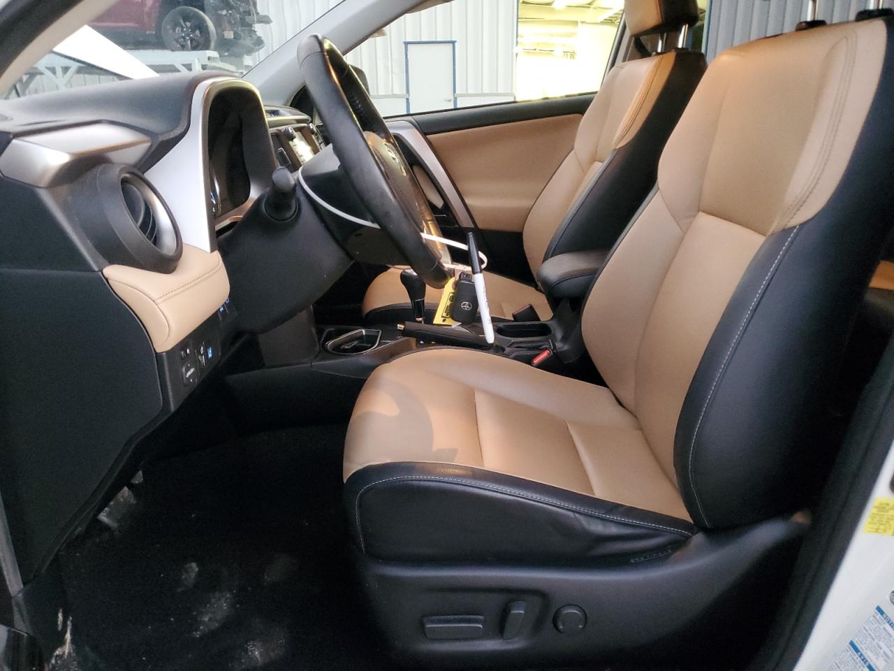 2018 Toyota Rav4 Limited VIN: JTMDFREV0JD242435 Lot: 82322695