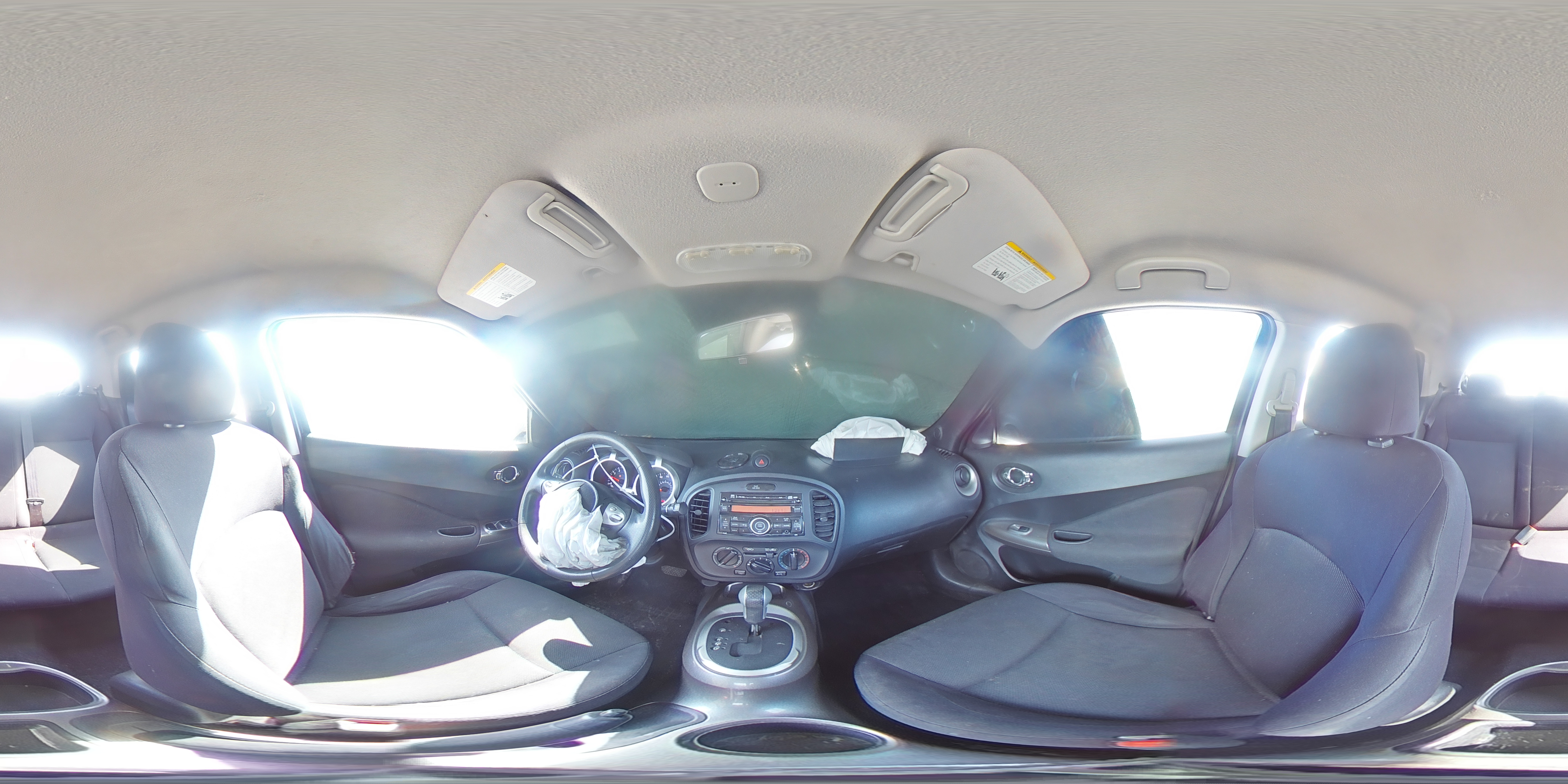 2014 Nissan Juke S VIN: JN8AF5MR4ET350041 Lot: 85702665