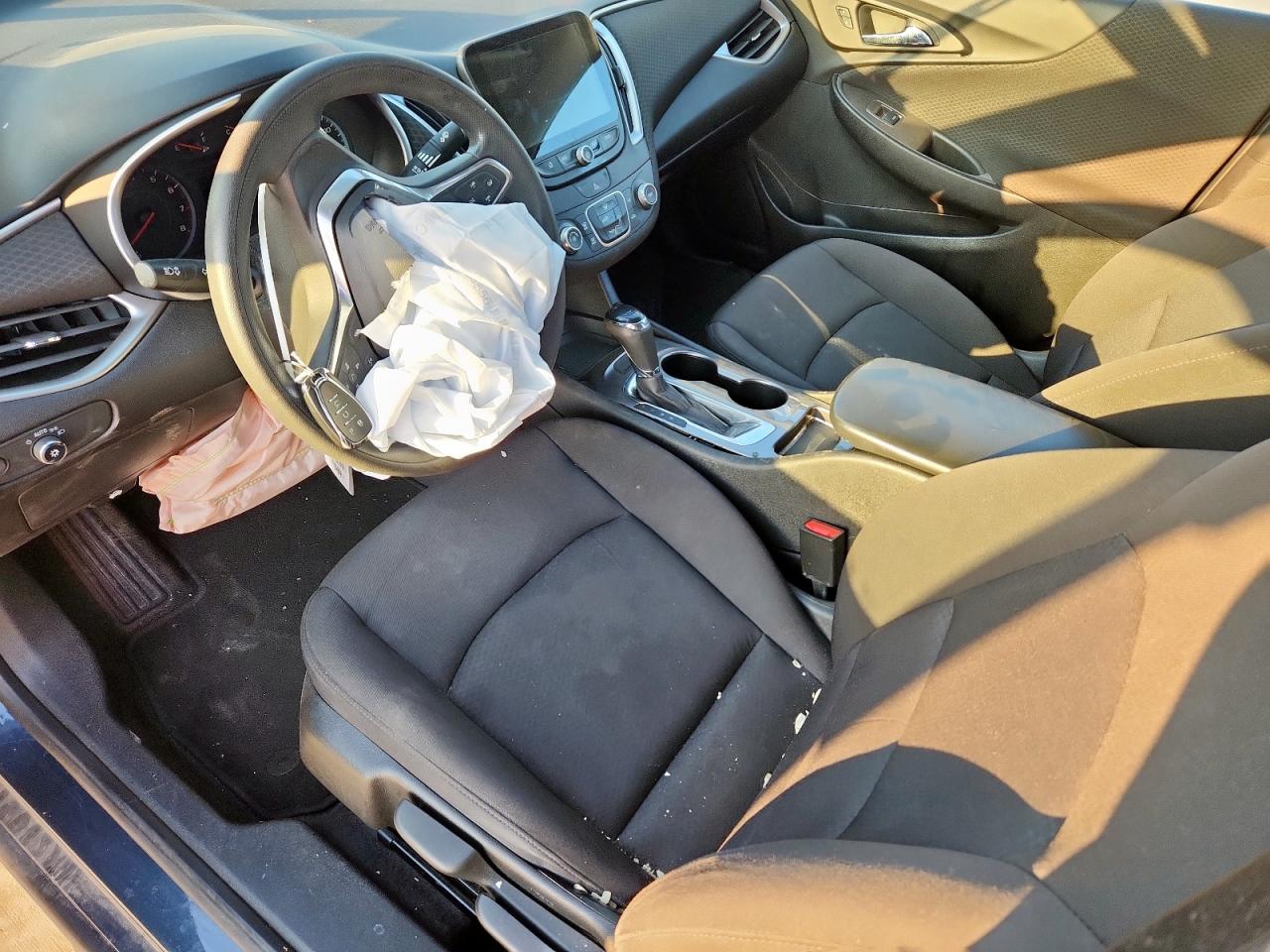 2019 Chevrolet Malibu Ls VIN: 1G1ZB5ST2KF215894 Lot: 85131415