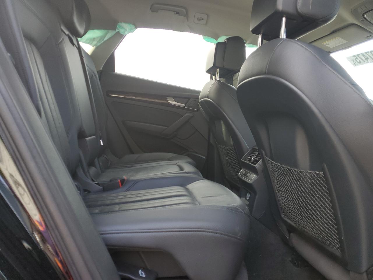 2018 Audi Q5 Premium VIN: WA1ANAFY8J2174083 Lot: 82297475