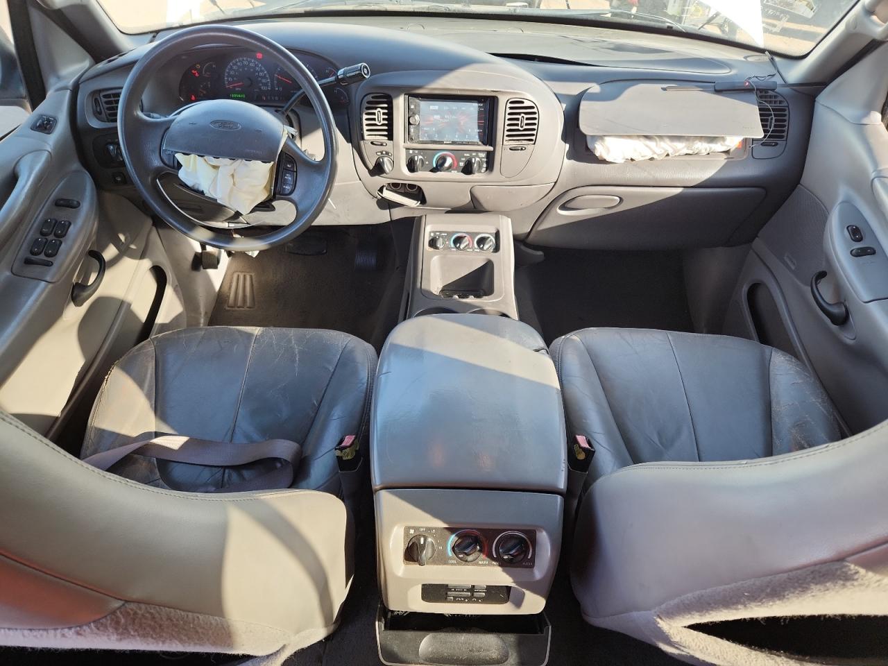 2001 Ford Expedition Xlt VIN: 1FMRU16W11LA05376 Lot: 90942475