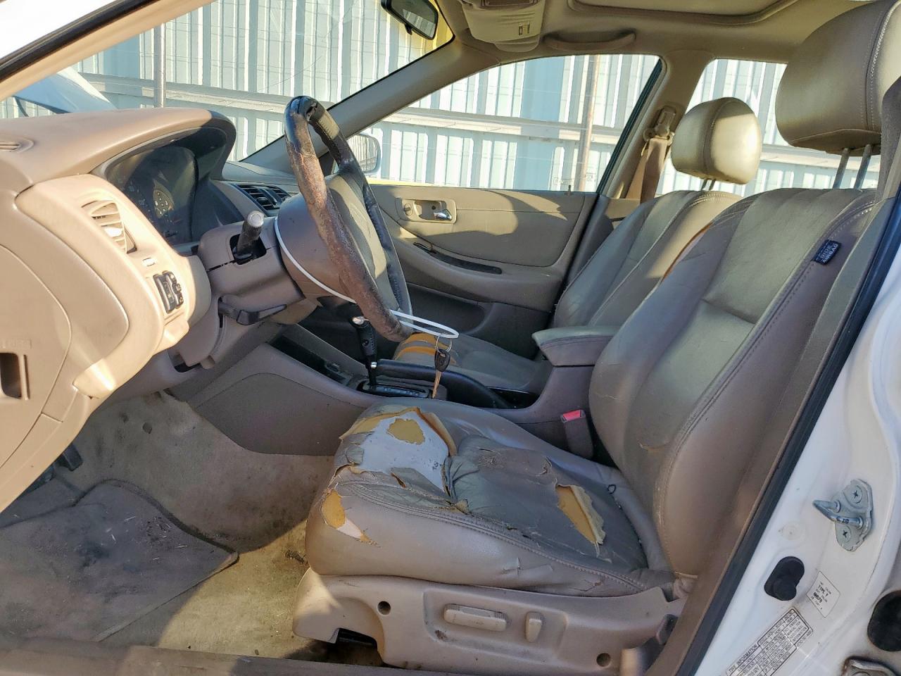 2000 Honda Accord Ex VIN: 1HGCG1657YA098436 Lot: 85693725