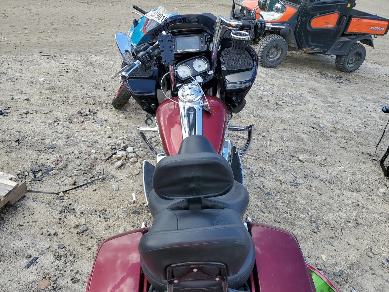 2017 Harley-Davidson Fltrxs Road Glide Special VIN: 1HD1KTC19HB658581 Lot: 85768125