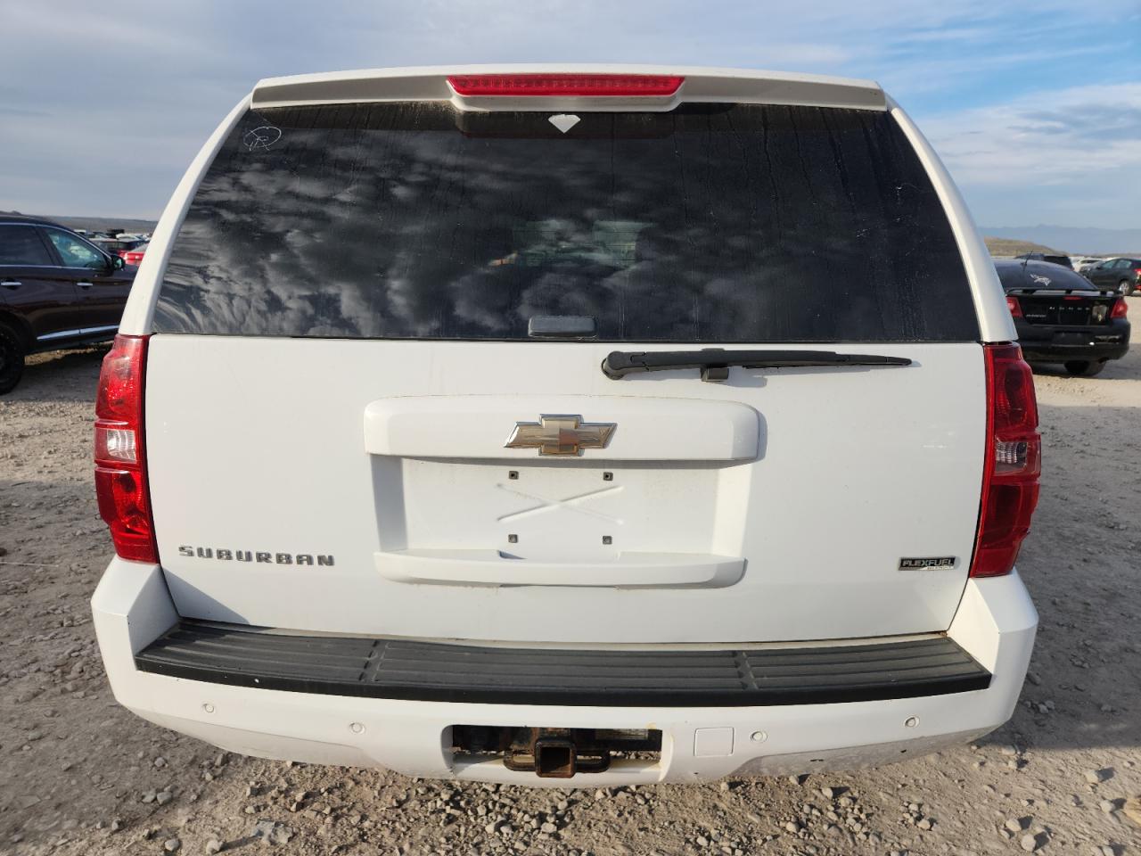 2011 Chevrolet Suburban K1500 Lt VIN: 1GNSKJE30BR138400 Lot: 86971245