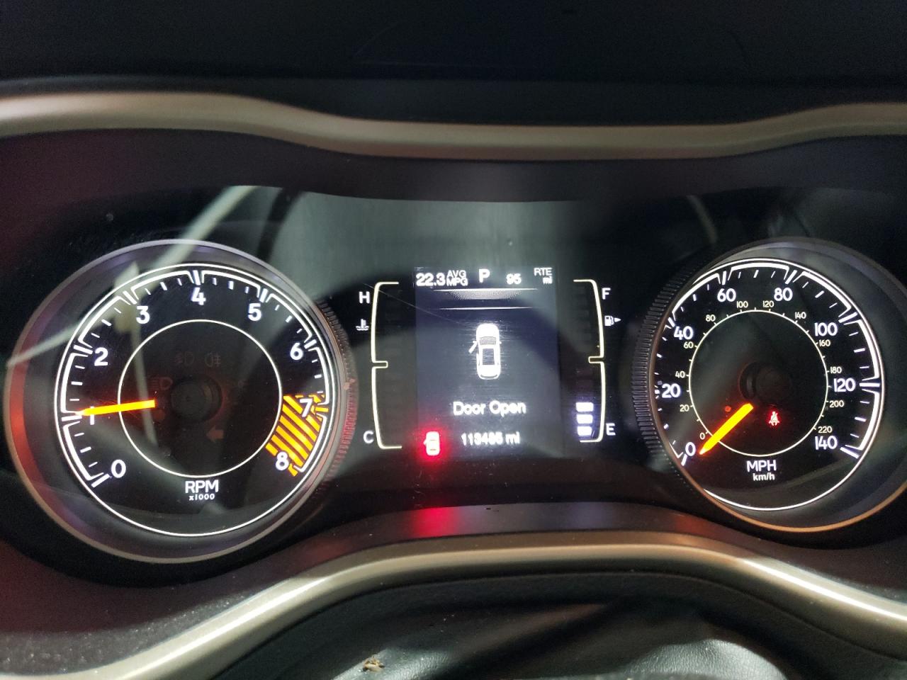 2015 Jeep Cherokee Latitude VIN: 1C4PJMCS8FW577994 Lot: 86148485