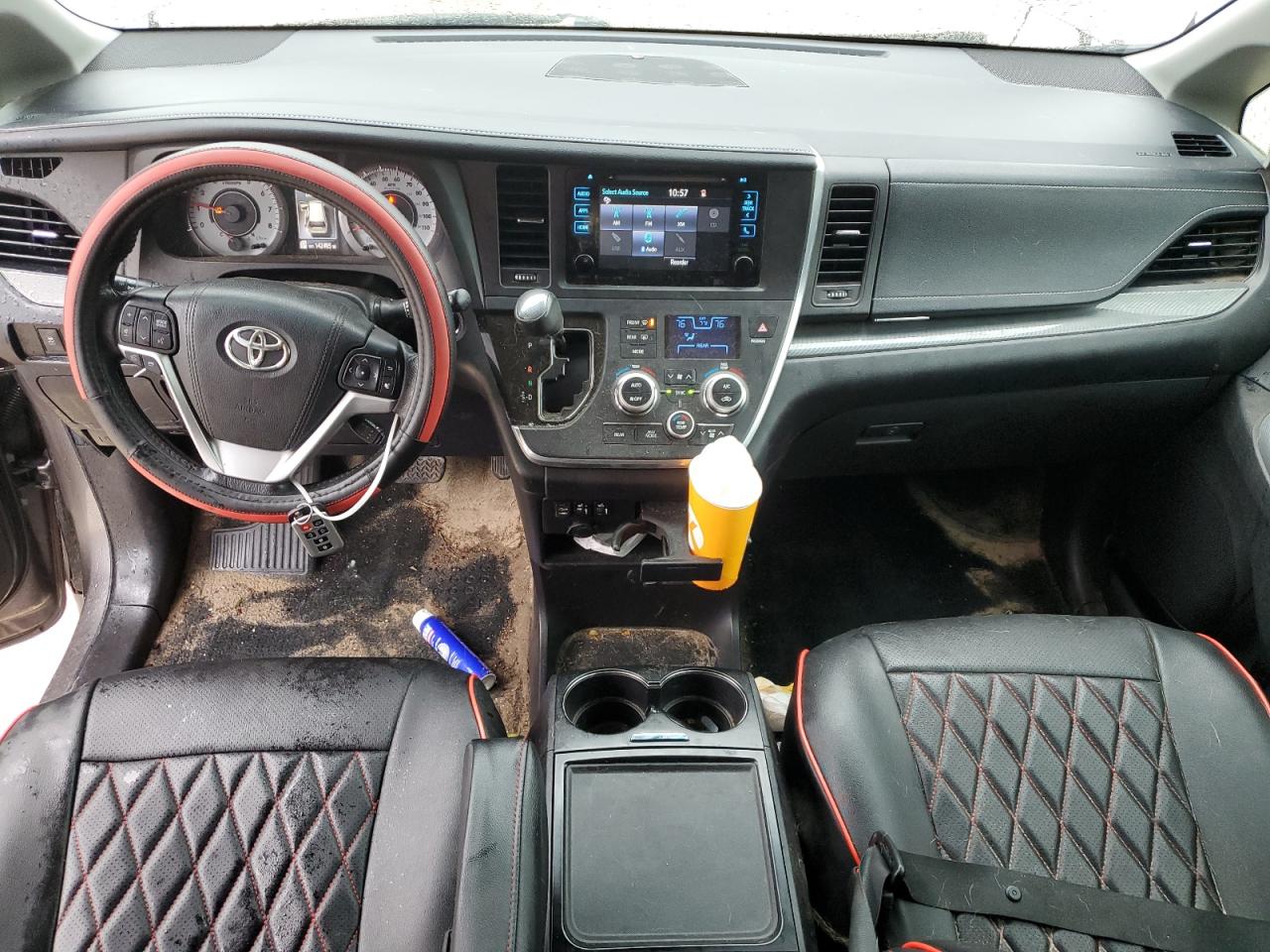 2017 Toyota Sienna Se VIN: 5TDXZ3DC1HS795353 Lot: 81831525