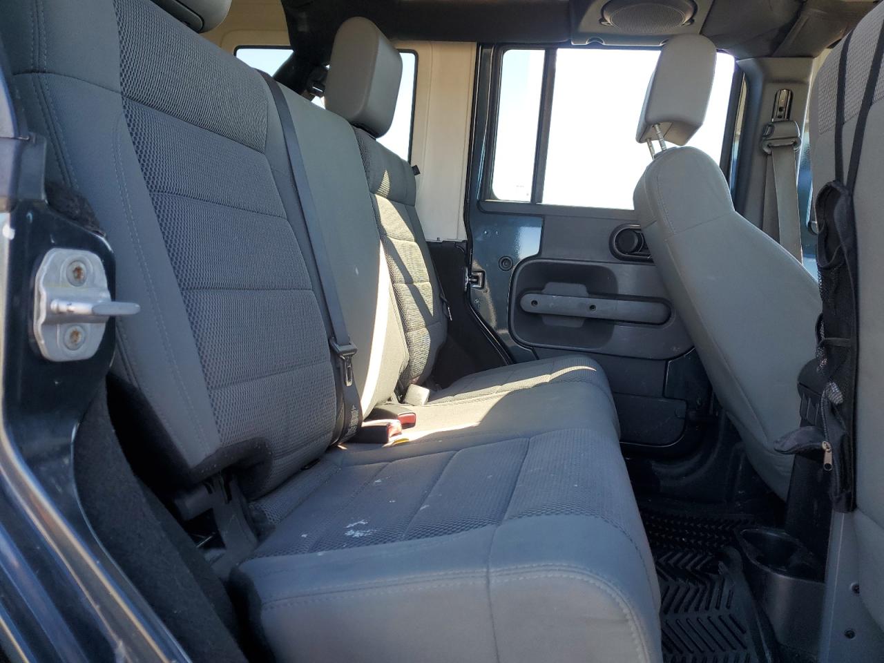 2007 Jeep Wrangler Sahara VIN: 1J4GA591X7L147255 Lot: 82341025