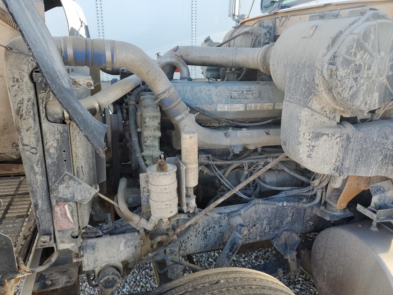 1998 International 9000 9300 VIN: 2HSFBAMR8WC053766 Lot: 84265365