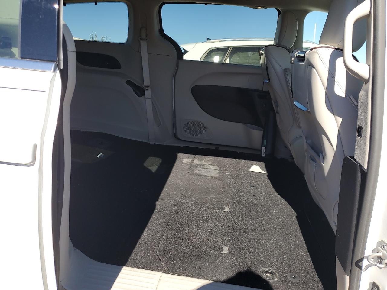 2017 Chrysler Pacifica Limited VIN: 2C4RC1GG0HR559881 Lot: 85685525