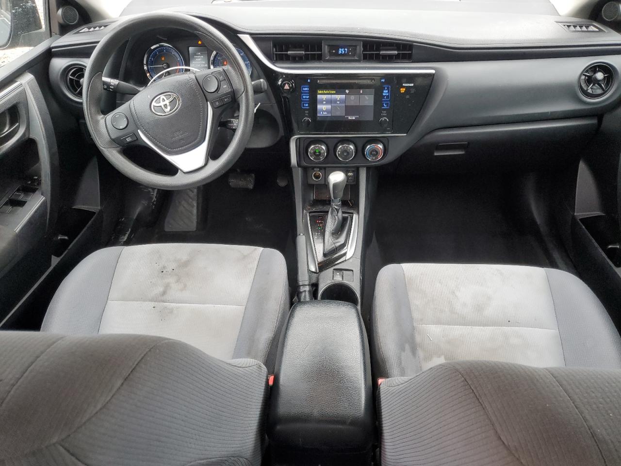 2017 Toyota Corolla L VIN: 2T1BURHE2HC811656 Lot: 86125175