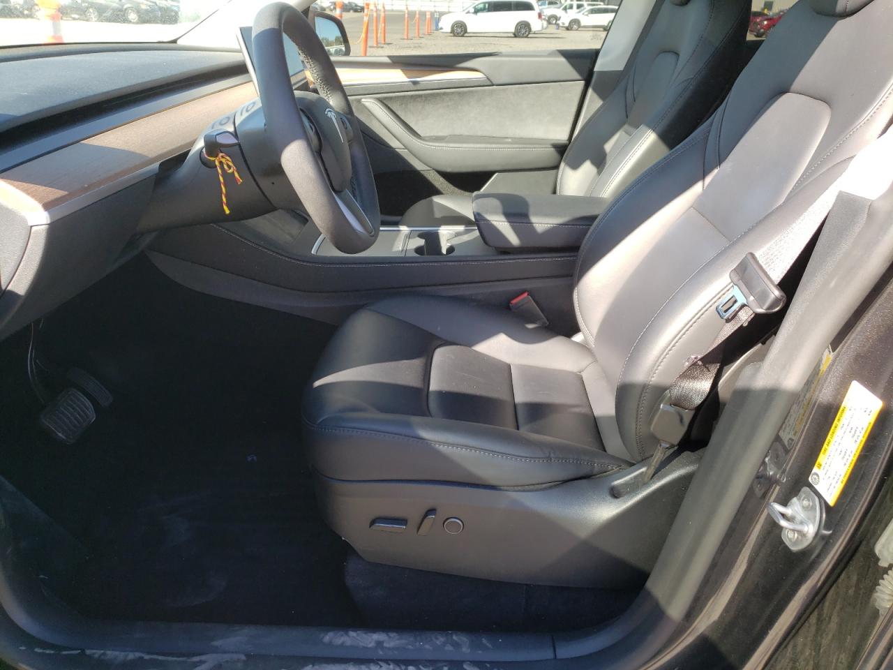 2024 Tesla Model Y VIN: 7SAYGDEE6RF054205 Lot: 85551495