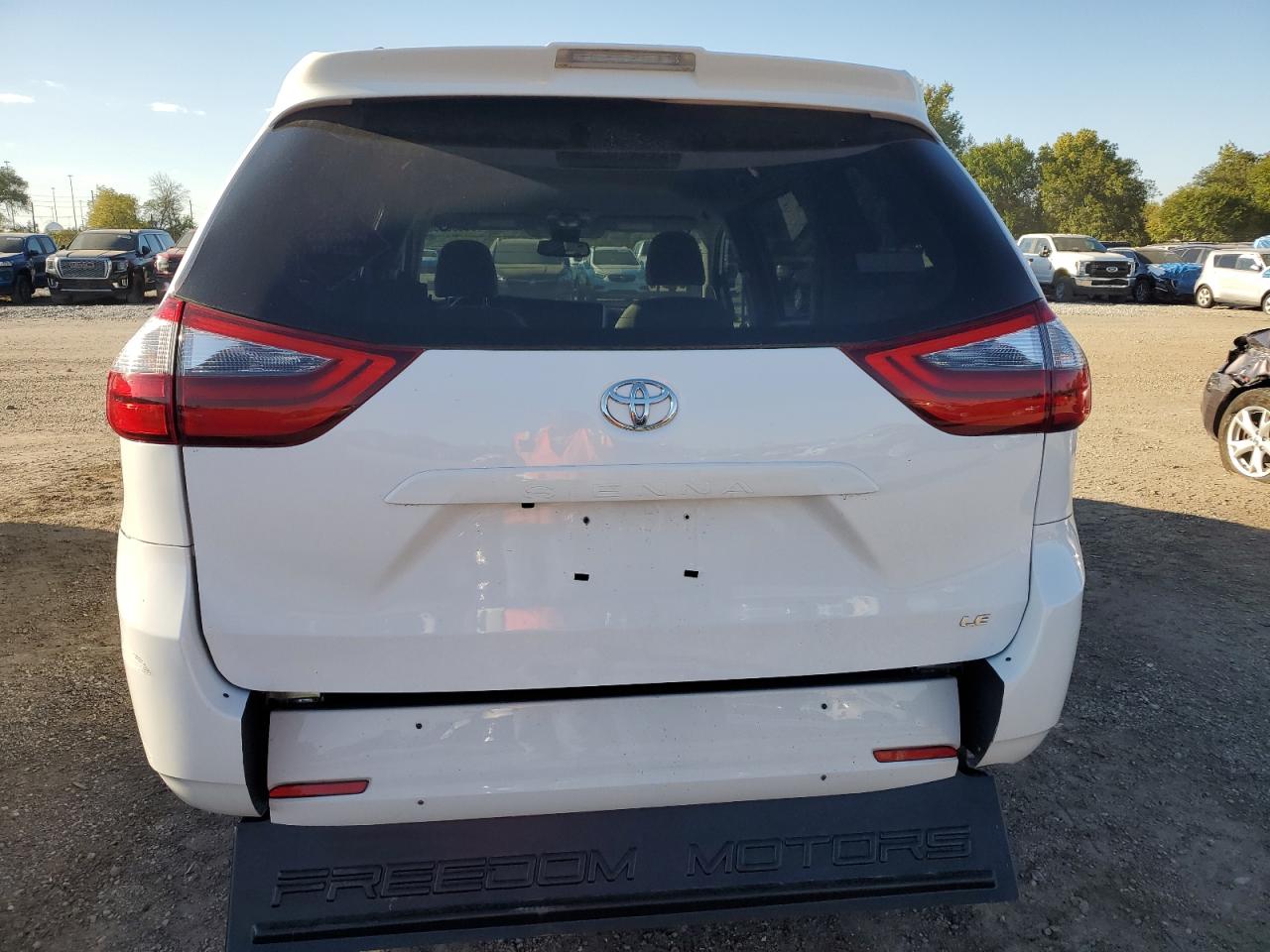 2020 Toyota Sienna Le VIN: 5TDKZ3DC4LS082725 Lot: 85890555