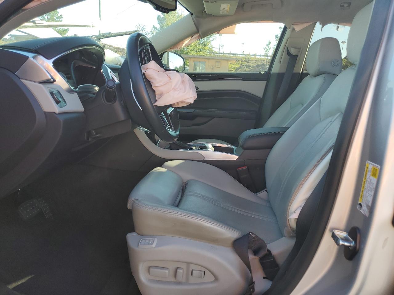 2016 Cadillac Srx Luxury Collection VIN: 3GYFNBE33GS573966 Lot: 82746725