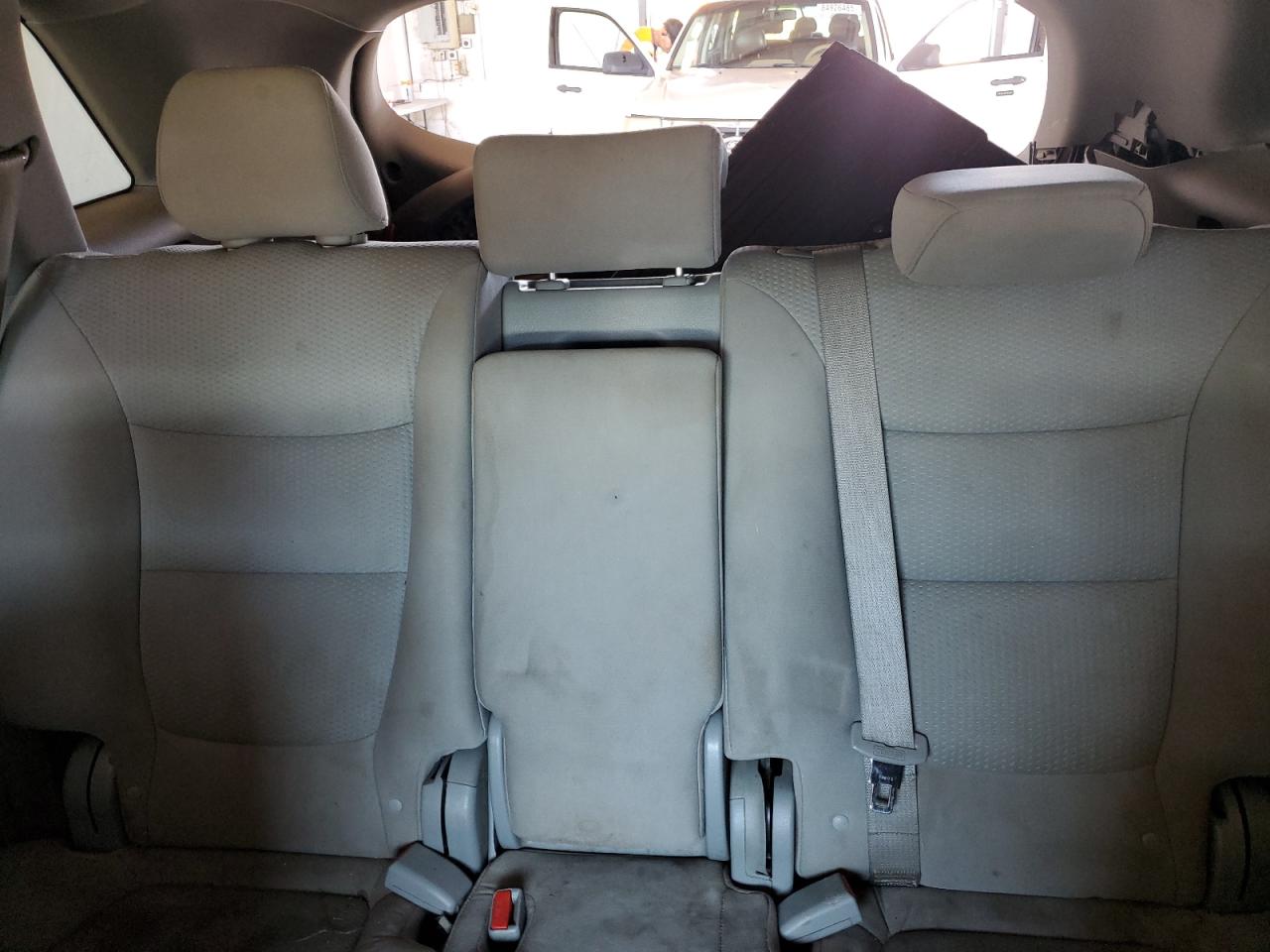 2011 Kia Sorento Base VIN: 5XYKT3A17BG011325 Lot: 84620145