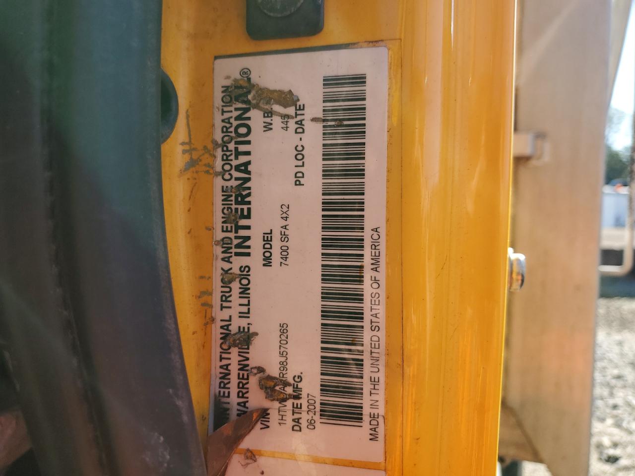 2008 International 7400 Dump Truck VIN: 1HTWDAAR98J570265 Lot: 84956645