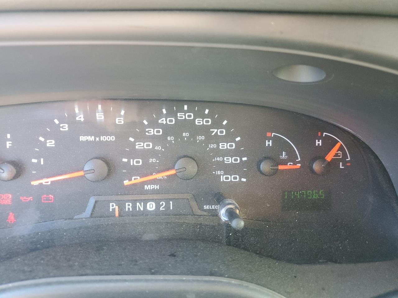 2008 Ford Econoline E250 Van VIN: 1FTNE24LX8DA83142 Lot: 85899785