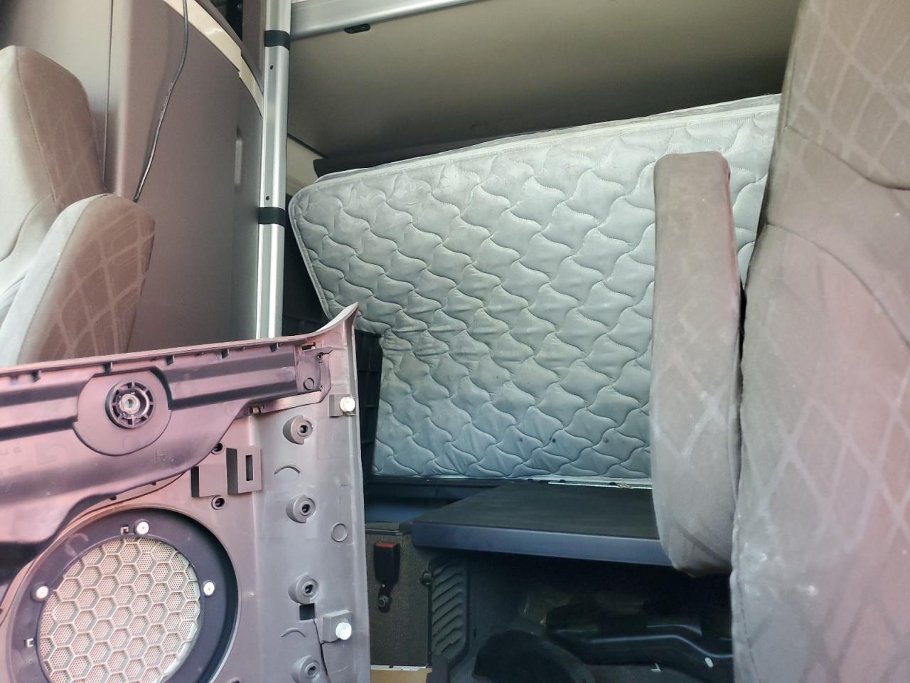 2018 Volvo Vnl Semi Truck VIN: 4V4NC9EH9JN896274 Lot: 81437605